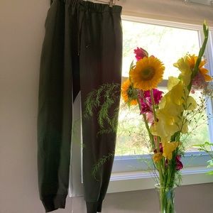 Lululemon on the fly jogger